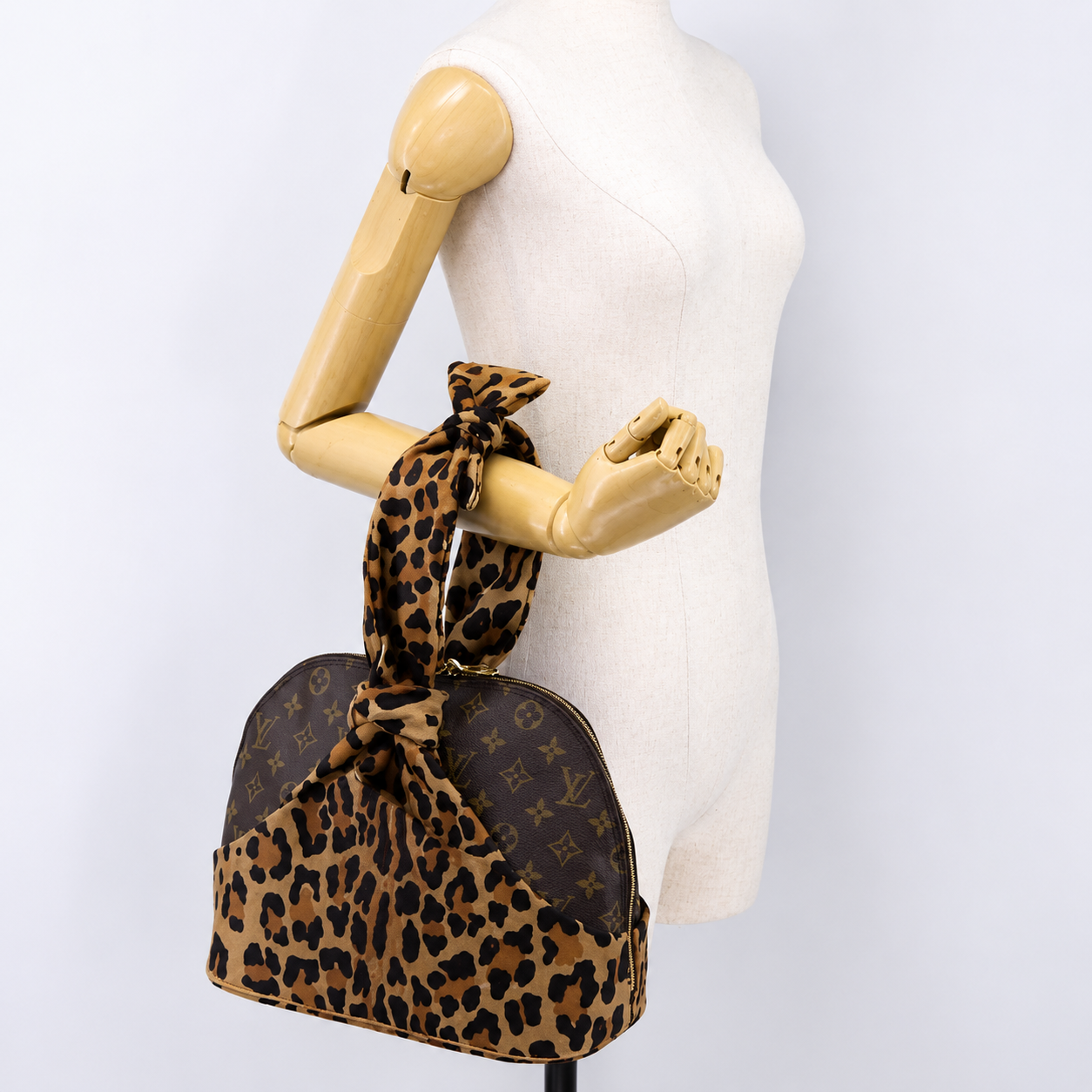 Authentic Preowned LOUIS VUITTON Monogram Leopard Azzedine Alaia Alma Hand Bag