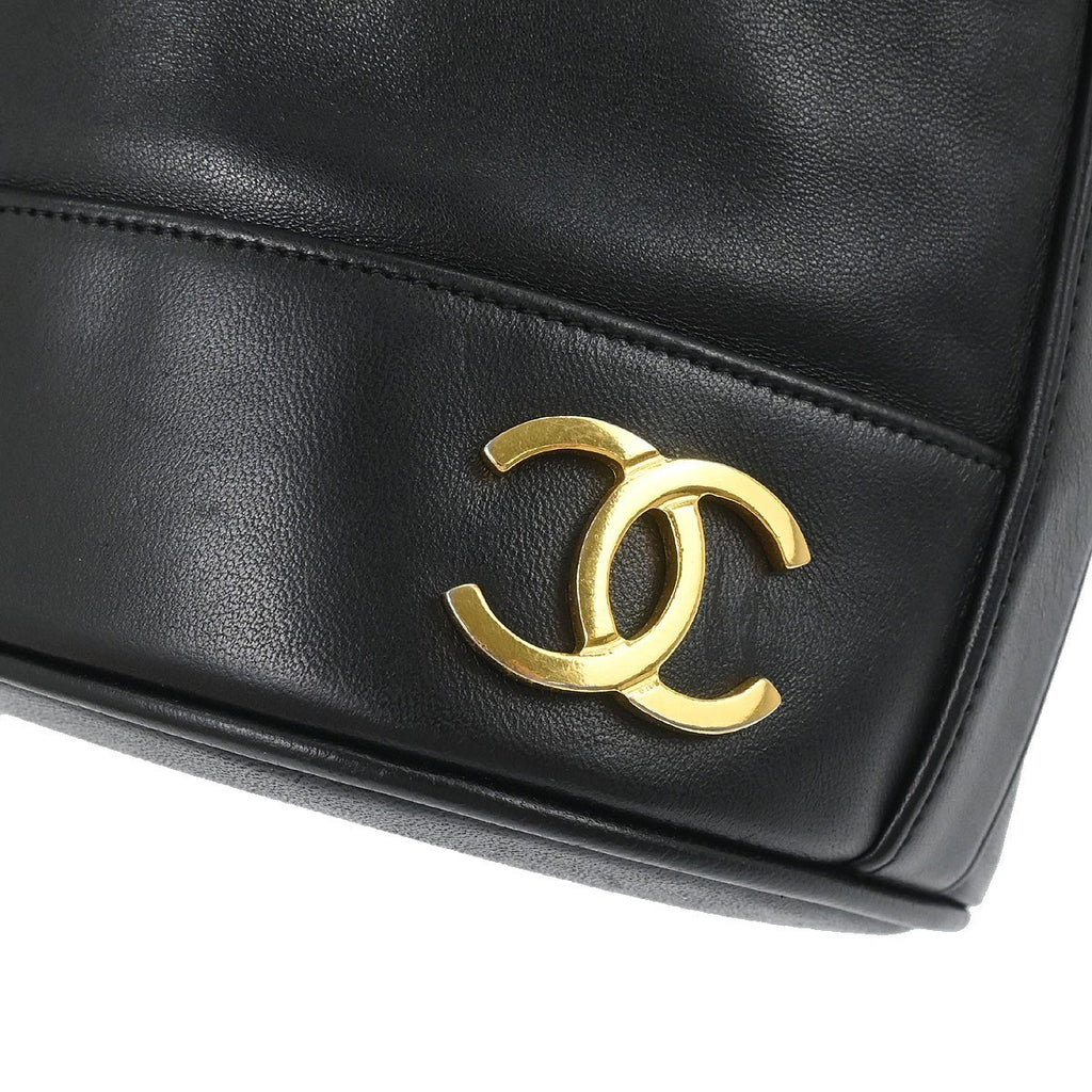 Preowned Authentic Chanel Vintage CC Drawstring Bucket Bag
