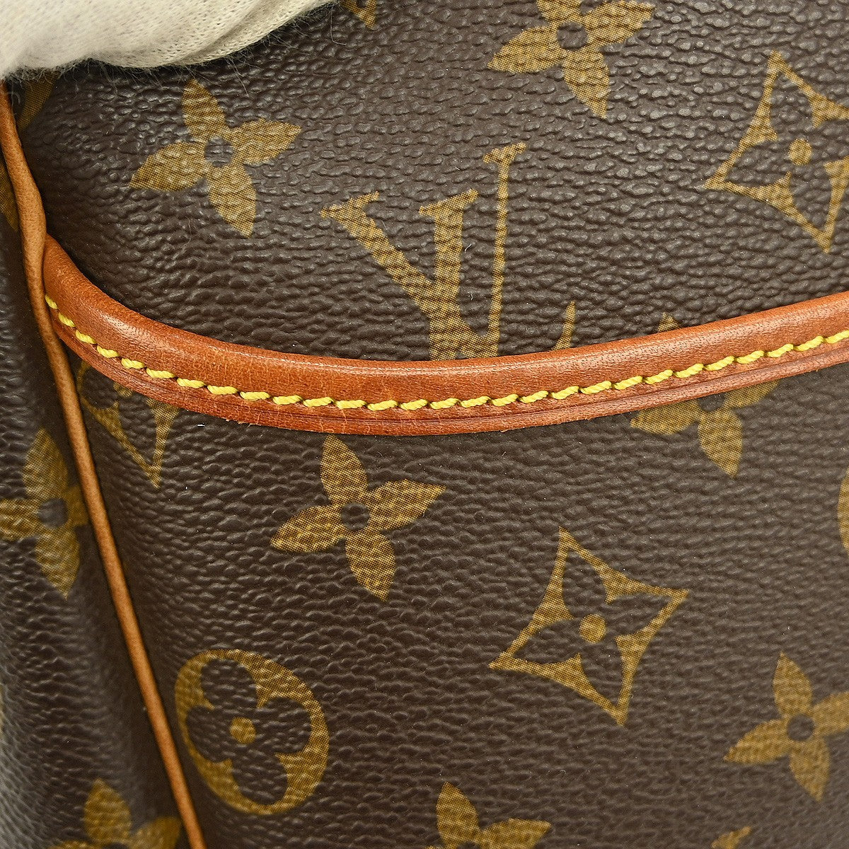 Preowned Authentic Louis Vuitton Deauville Handbag Monogram Canvas
